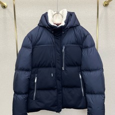 羽绒服-ZEGNA杰尼亚💥独家专供新款连帽羽绒服。贸易公司渠道稀出,降温天气必备的保暖单品,不论是日常还是户外运动都能穿 羽绒服-ZEGNA杰尼亚💥独家专供新款连帽羽绒服。贸易公司渠道稀出,降温天气必备的保暖单品,不论是日常还是户外运动都能穿