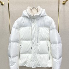 羽绒服-ZEGNA杰尼亚💥独家专供新款连帽羽绒服。贸易公司渠道稀出,降温天气必备的保暖单品,不论是日常还是户外运动都能穿 羽绒服-ZEGNA杰尼亚💥独家专供新款连帽羽绒服。贸易公司渠道稀出,降温天气必备的保暖单品,不论是日常还是户外运动都能穿