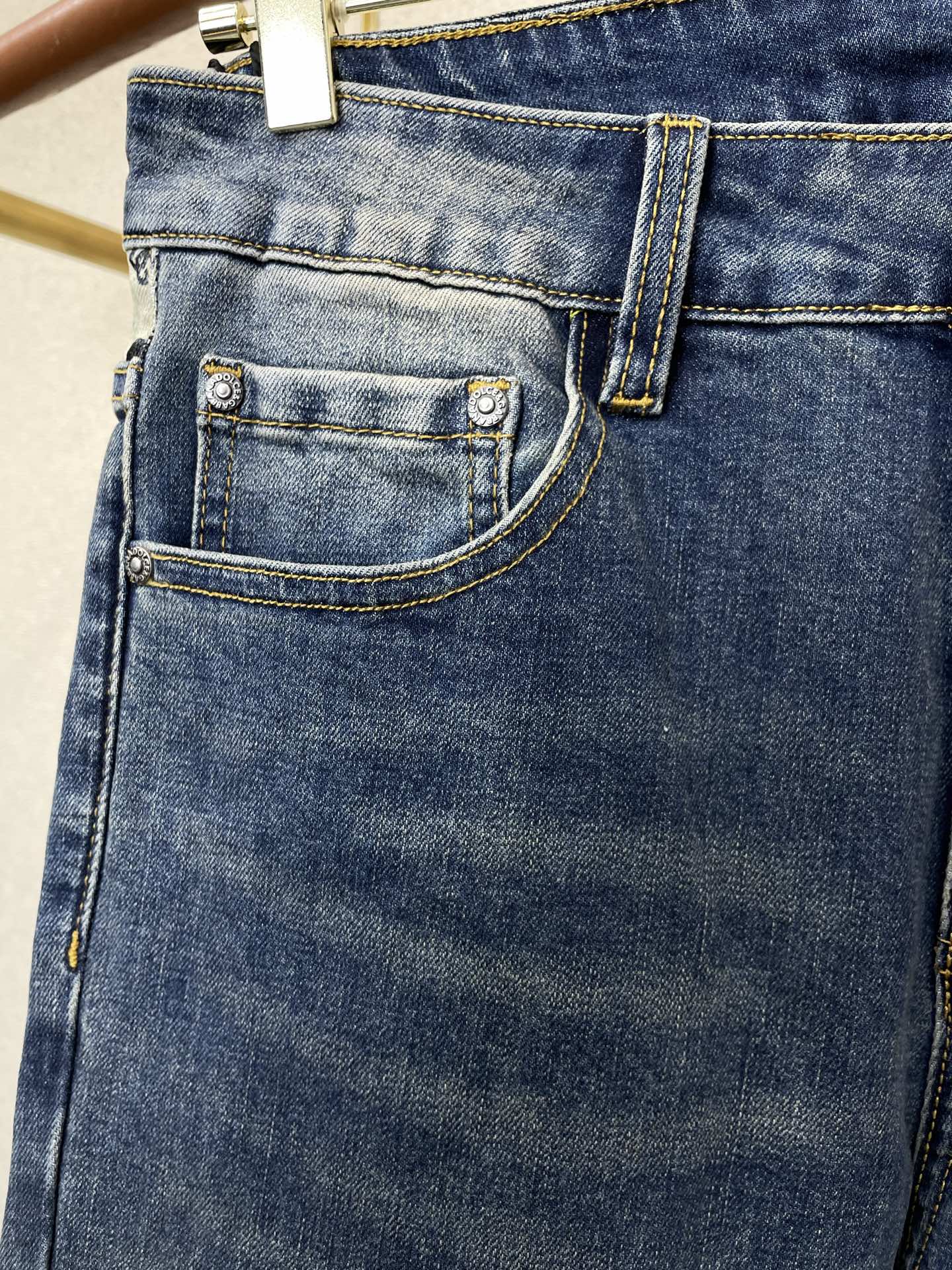 Dolce&Gabbana杜嘉班纳💥砸锅卖铁都要上的新款新款休闲牛仔裤👖高端版本 专柜定制面料 透气舒适度高，细节无可挑