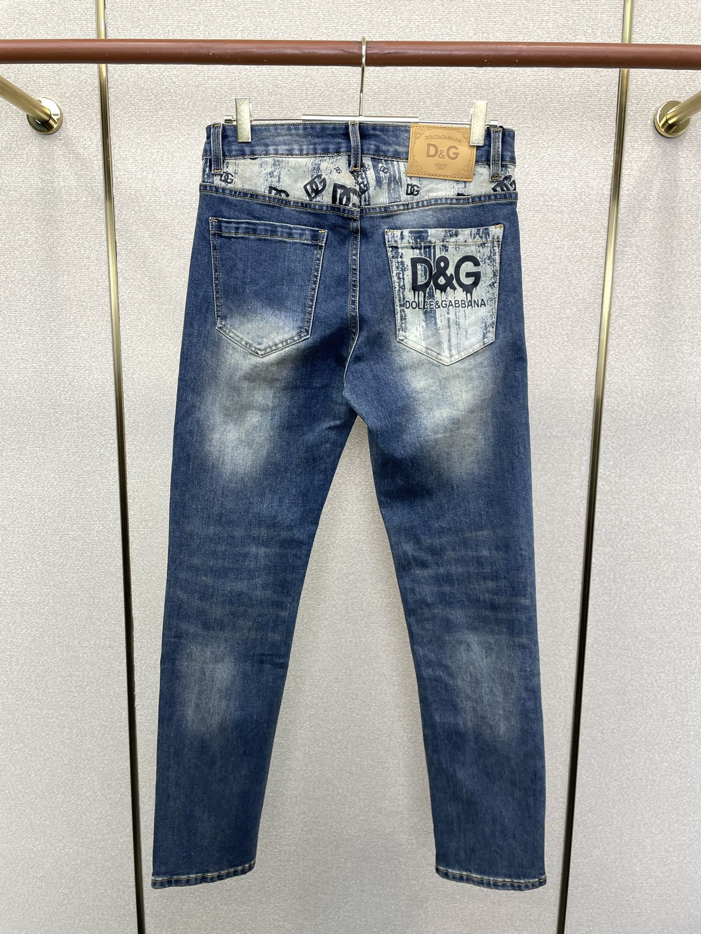 Dolce&Gabbana杜嘉班纳💥砸锅卖铁都要上的新款新款休闲牛仔裤👖高端版本 专柜定制面料 透气舒适度高，细节无可挑