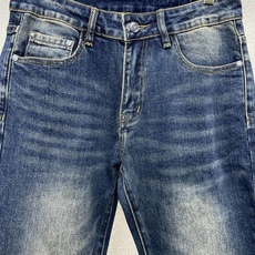 Prada普拉达💥砸锅卖铁都要上的新款新款休闲牛仔裤👖高端版本 专柜定制面料 透气舒适度高,细节无可挑剔,品牌元素设计理 Prada普拉达💥砸锅卖铁都要上的新款新款休闲牛仔裤👖高端版本 专柜定制面料 透气舒适度高,细节无可挑剔,品牌元素设计理