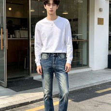 Prada普拉达💥砸锅卖铁都要上的新款新款休闲牛仔裤👖高端版本 专柜定制面料 透气舒适度高,细节无可挑剔,品牌元素设计理 Prada普拉达💥砸锅卖铁都要上的新款新款休闲牛仔裤👖高端版本 专柜定制面料 透气舒适度高,细节无可挑剔,品牌元素设计理
