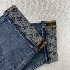 Dolce&Gabbana杜嘉班纳💥砸锅卖铁都要上的新款新款休闲牛仔裤👖高端版本 专柜定制面料 透气舒适度高,细节无可挑 Dolce&Gabbana杜嘉班纳💥砸锅卖铁都要上的新款新款休闲牛仔裤👖高端版本 专柜定制面料 透气舒适度高,细节无可挑