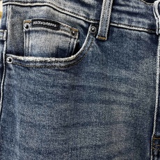 Dolce&Gabbana杜嘉班纳💥砸锅卖铁都要上的新款新款休闲牛仔裤👖高端版本 专柜定制面料 透气舒适度高,细节无可挑 Dolce&Gabbana杜嘉班纳💥砸锅卖铁都要上的新款新款休闲牛仔裤👖高端版本 专柜定制面料 透气舒适度高,细节无可挑
