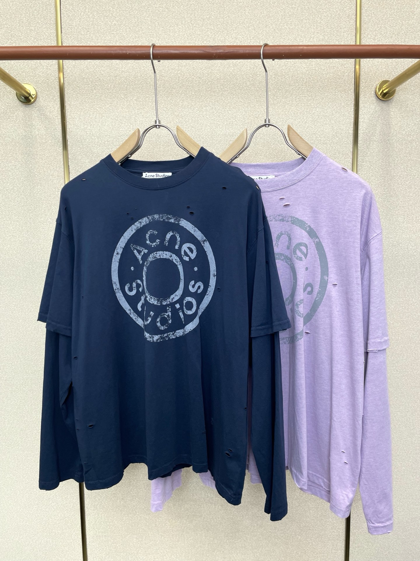 Acne Studios👚砸锅卖铁都要上的新款👚新款女装休闲假两件长袖 高端版本！独特设计 专柜定制面料 透气舒适度高，
