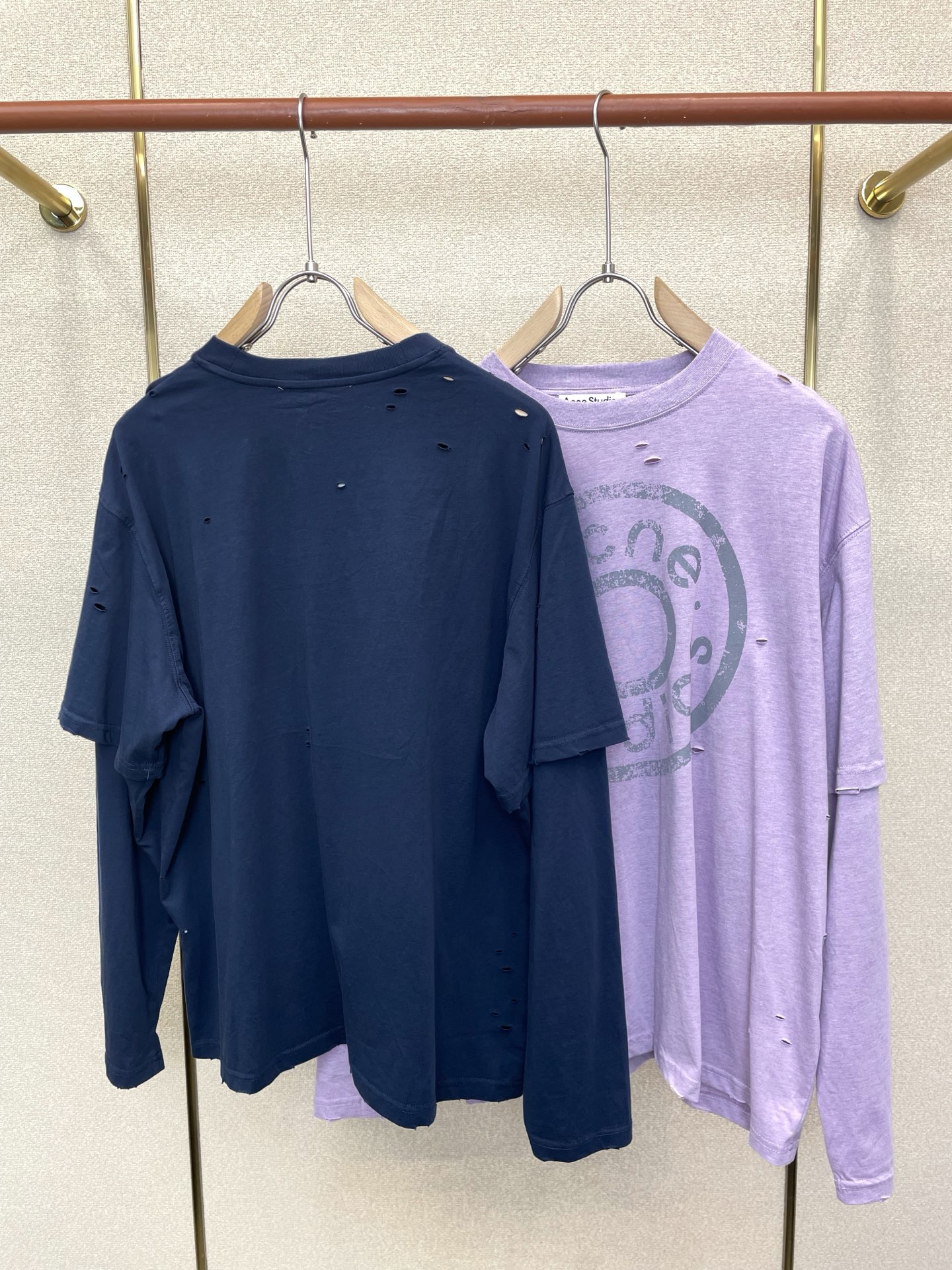 Acne Studios👚砸锅卖铁都要上的新款👚新款女装休闲假两件长袖 高端版本！独特设计 专柜定制面料 透气舒适度高，