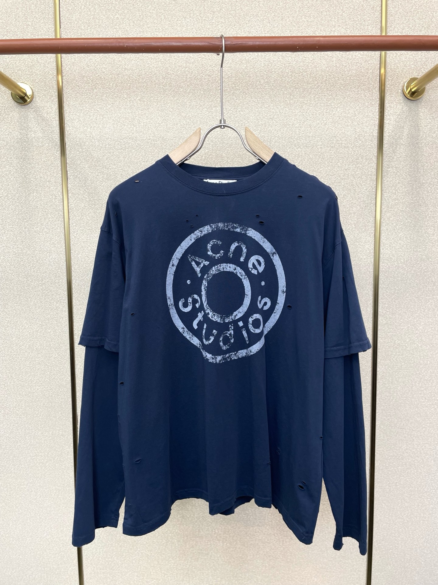 Acne Studios👚砸锅卖铁都要上的新款👚新款女装休闲假两件长袖 高端版本！独特设计 专柜定制面料 透气舒适度高，