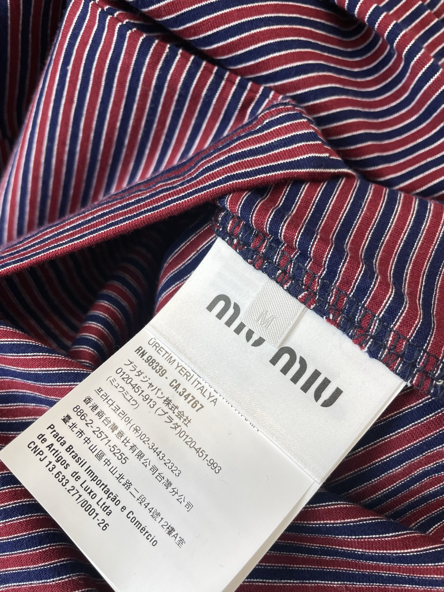 Miumiu谬谬👚砸锅卖铁都要上的新款👚新款女装休闲条纹长袖 高端版本！独特设计 专柜定制面料 透气舒适度高，细节无可挑