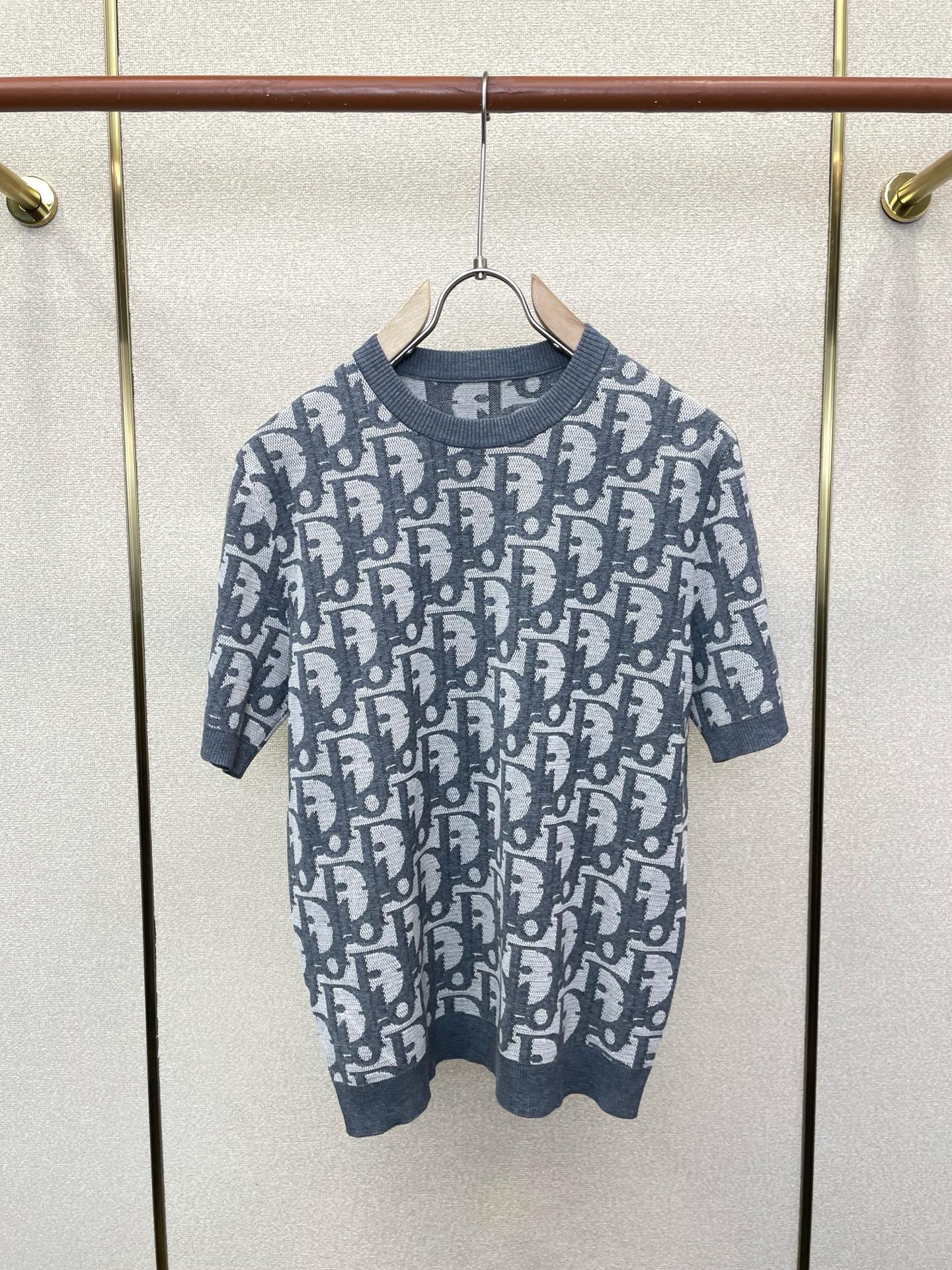 Dior迪奥💥砸锅卖铁都要上的新款新款原单男士针织短袖 高端定制 高端版本 时尚百搭爆款⚠️⚠️✨✨进口面料 手感超柔软
