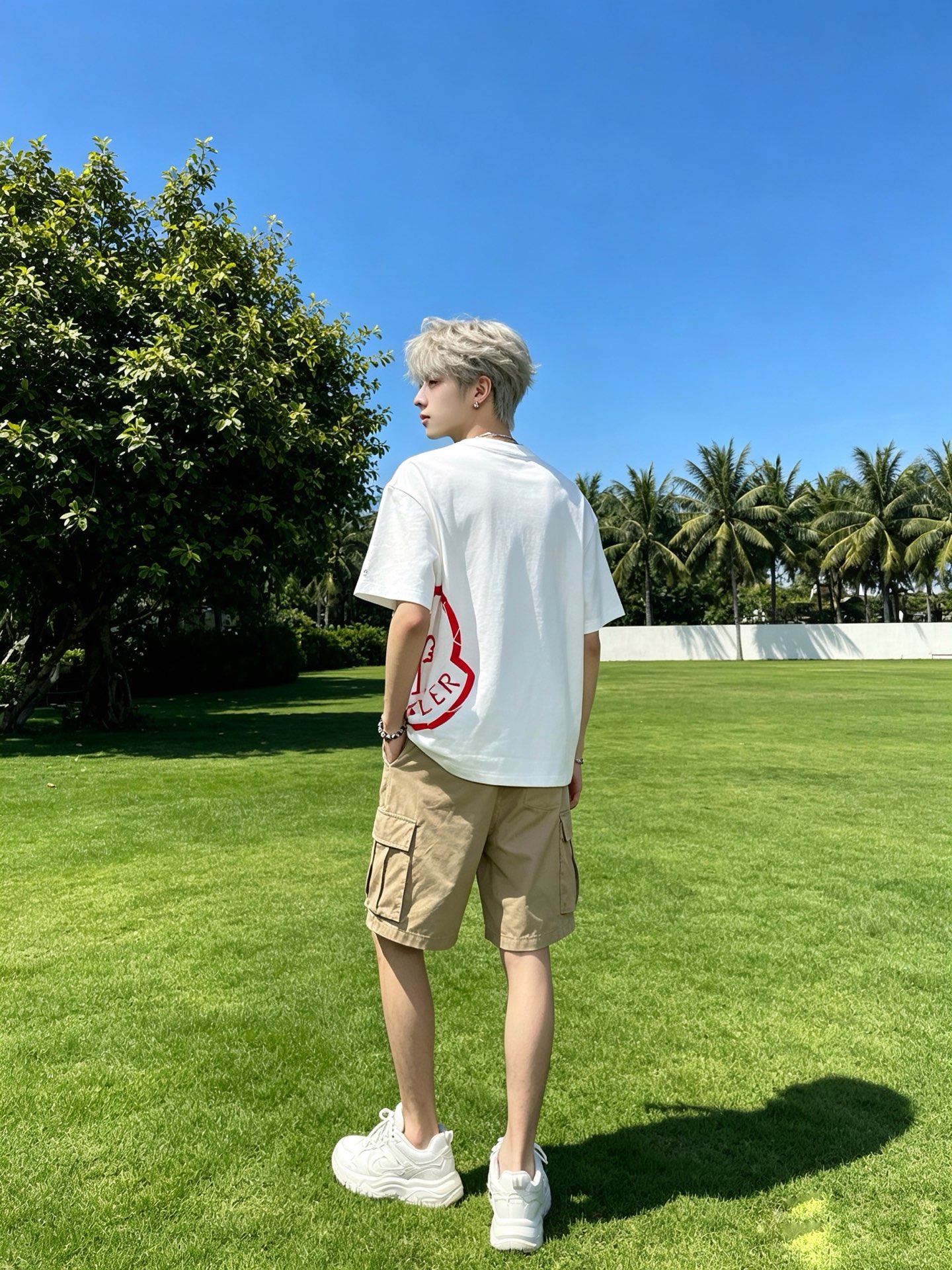 Moncler蒙口💥砸锅卖铁都要上的新款新款原单男士休闲短袖 高端定制 高端版本 时尚百搭爆款⚠️⚠️✨✨进口面料 手感