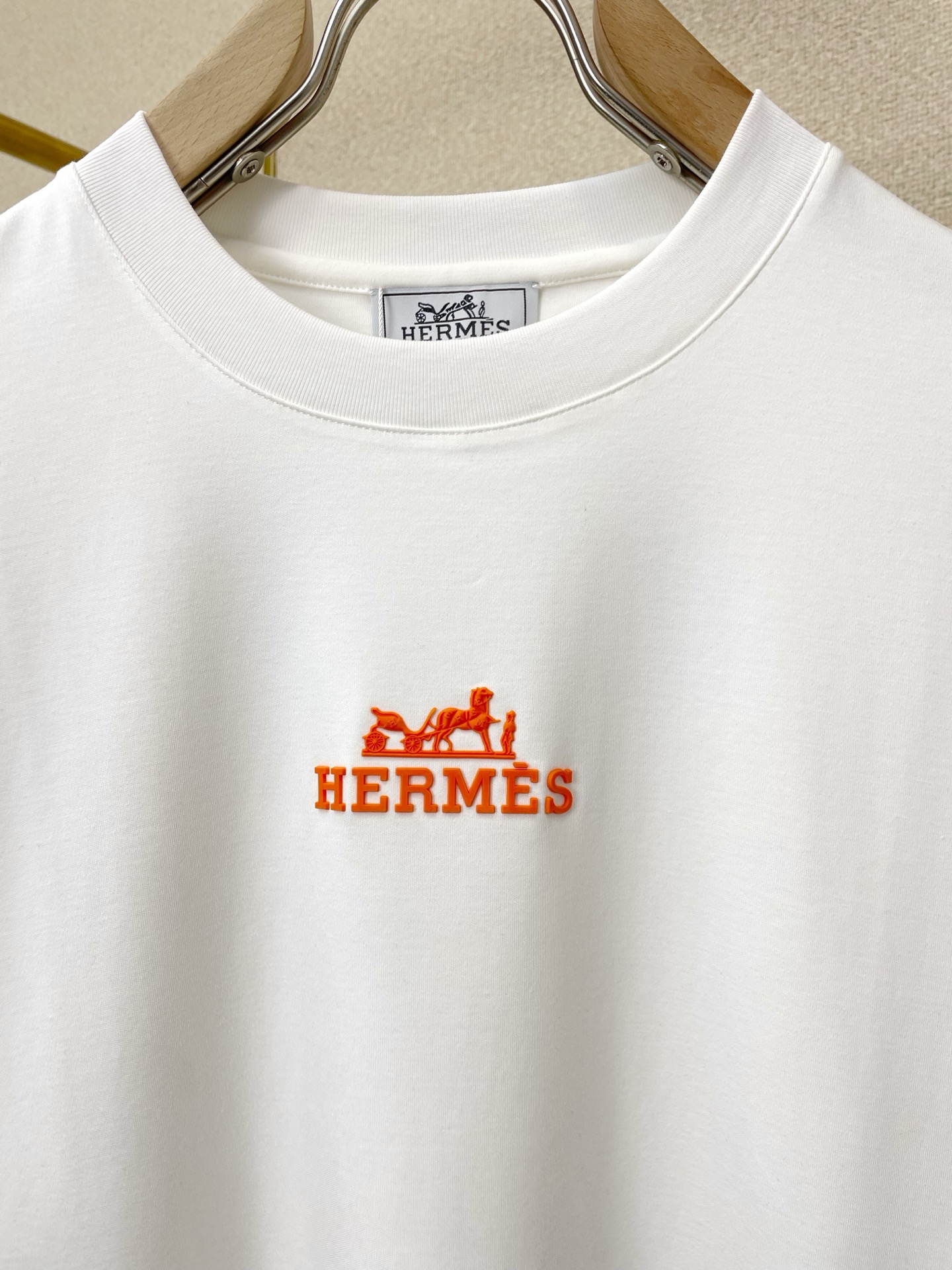 Hermès爱马仕💥砸锅卖铁都要上的新款新款原单男士休闲短袖 高端定制 高端版本 时尚百搭爆款⚠️⚠️✨✨进口面料 手感