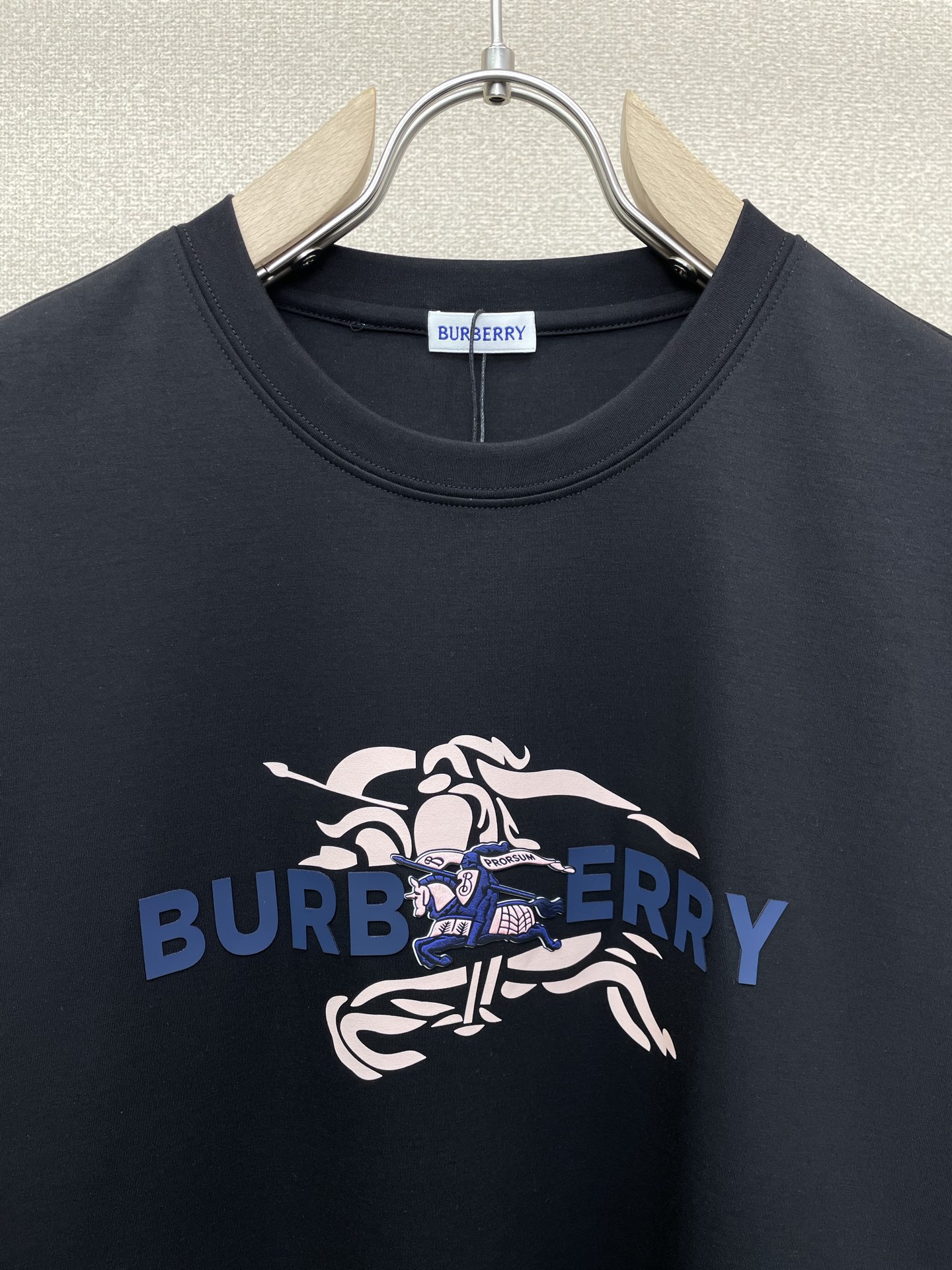 Burberry巴宝莉💥砸锅卖铁都要上的新款新款原单男士休闲短袖 高端定制 高端版本 时尚百搭爆款⚠️⚠️✨✨进口面料 