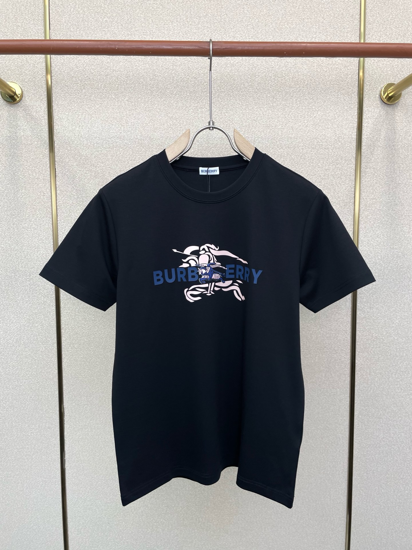 Burberry巴宝莉💥砸锅卖铁都要上的新款新款原单男士休闲短袖 高端定制 高端版本 时尚百搭爆款⚠️⚠️✨✨进口面料 
