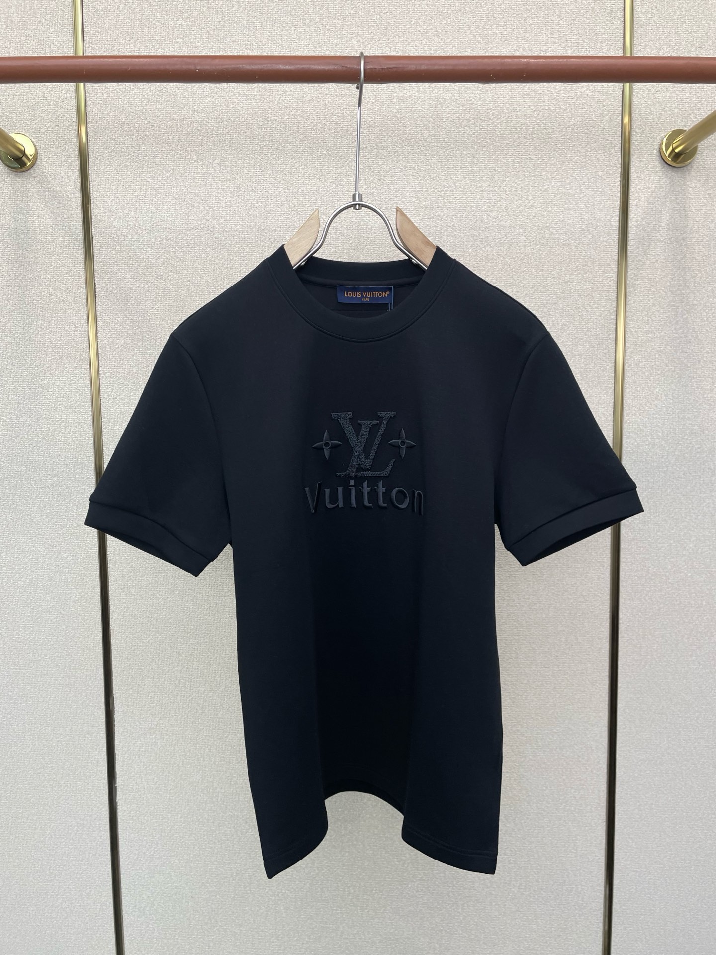 Louis Vuitton路易威登💥砸锅卖铁都要上的新款新款原单男士休闲短袖 高端定制 高端版本 时尚百搭爆款⚠️⚠️✨