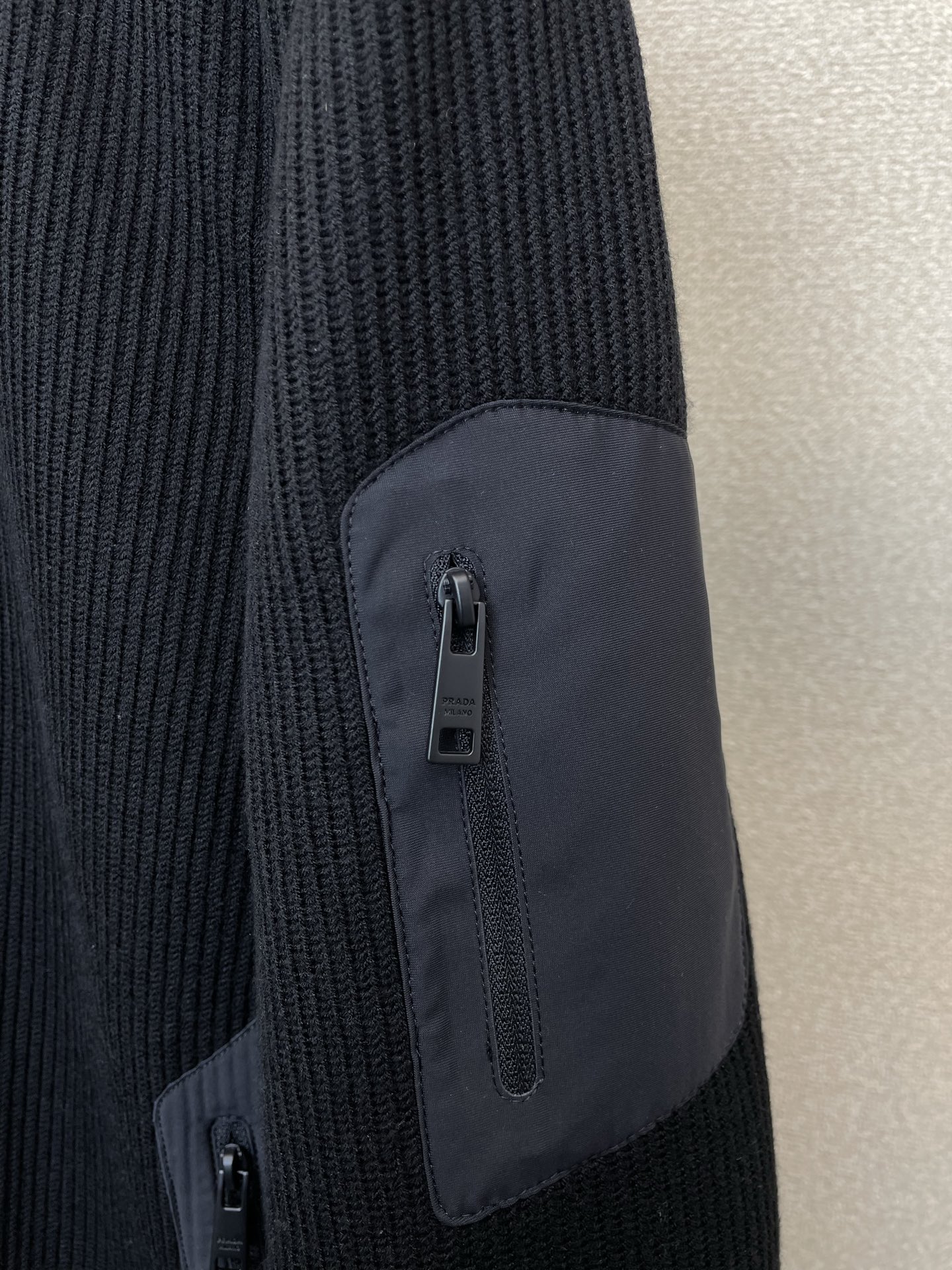 羽绒服- Prada普拉达💥砸锅卖铁都要上的新款新款原单男士休闲三穿加绒羽绒马甲外套 可叠穿单穿羽绒外套 羽绒马甲➕加绒