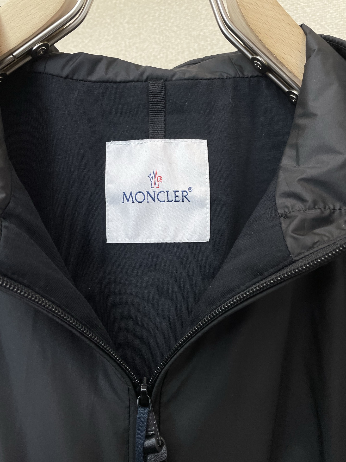Moncler蒙口💥砸锅卖铁都要上的新款新款原单男士休闲夹克 高端定制 高端版本 时尚百搭爆款⚠️⚠️✨✨进口面料 手感