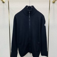 Moncler蒙口💥砸锅卖铁都要上的新款新款原单男士休闲针织外套 高端定制 高端版本 时尚百搭爆款⚠️⚠️✨✨进口面料 Moncler蒙口💥砸锅卖铁都要上的新款新款原单男士休闲针织外套 高端定制 高端版本 时尚百搭爆款⚠️⚠️✨✨进口面料
