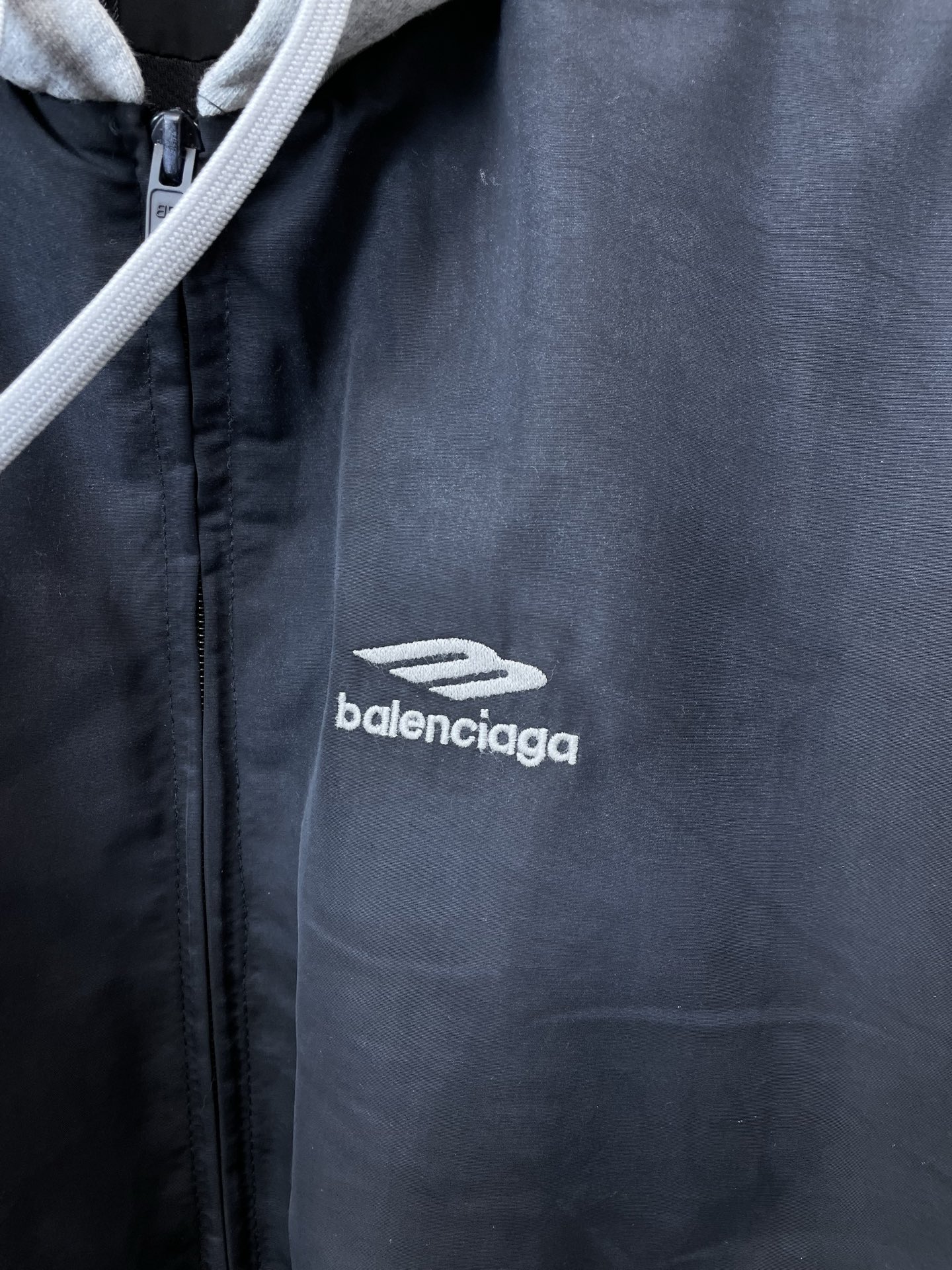 Balenciaga巴黎世家💥砸锅卖铁都要上的新款新款原单男士休闲连帽夹克 高端定制 高端版本 时尚百搭爆款⚠️⚠️✨✨