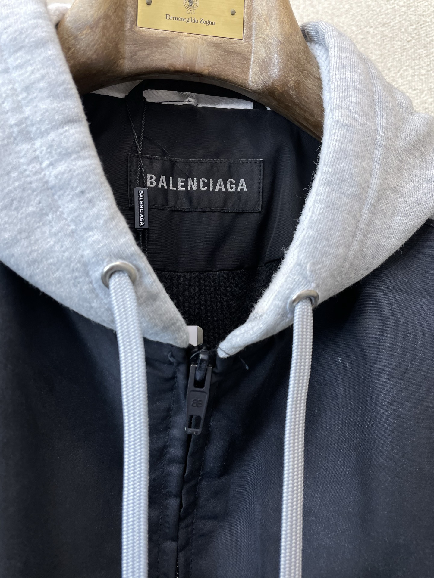 Balenciaga巴黎世家💥砸锅卖铁都要上的新款新款原单男士休闲连帽夹克 高端定制 高端版本 时尚百搭爆款⚠️⚠️✨✨