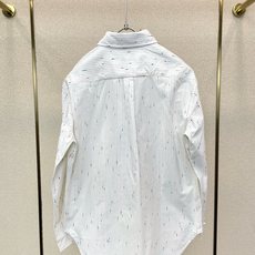 CHANEL香奈儿👚砸锅卖铁都要上的新款👚新款女装休闲衬衫 高端版本!独特设计 专柜定制面料 透气舒适度高,细节无可挑剔 CHANEL香奈儿👚砸锅卖铁都要上的新款👚新款女装休闲衬衫 高端版本!独特设计 专柜定制面料 透气舒适度高,细节无可挑剔