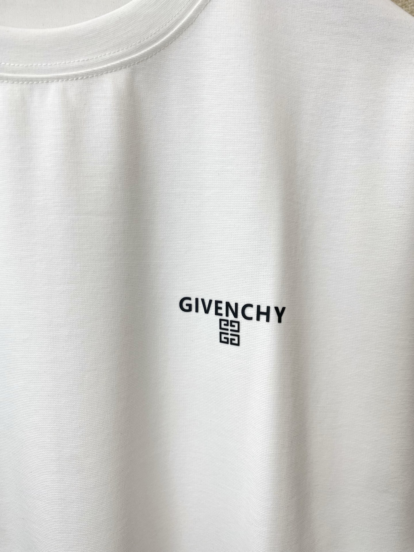 Givenchy纪梵希💥砸锅卖铁都要上的新款新款原单男士休闲短袖 高端定制 高端版本 时尚百搭爆款⚠️⚠️✨✨进口面料 