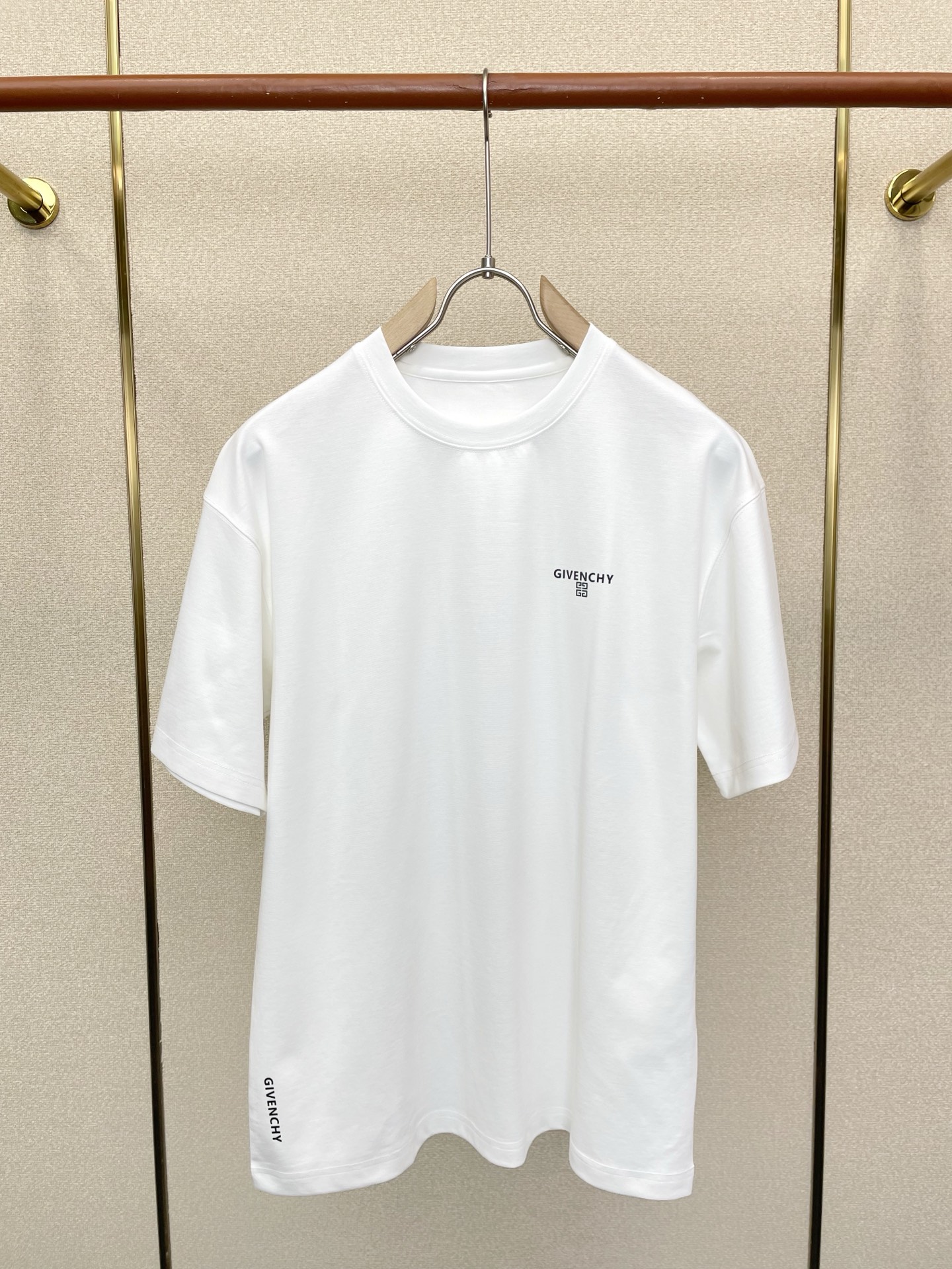 Givenchy纪梵希💥砸锅卖铁都要上的新款新款原单男士休闲短袖 高端定制 高端版本 时尚百搭爆款⚠️⚠️✨✨进口面料 