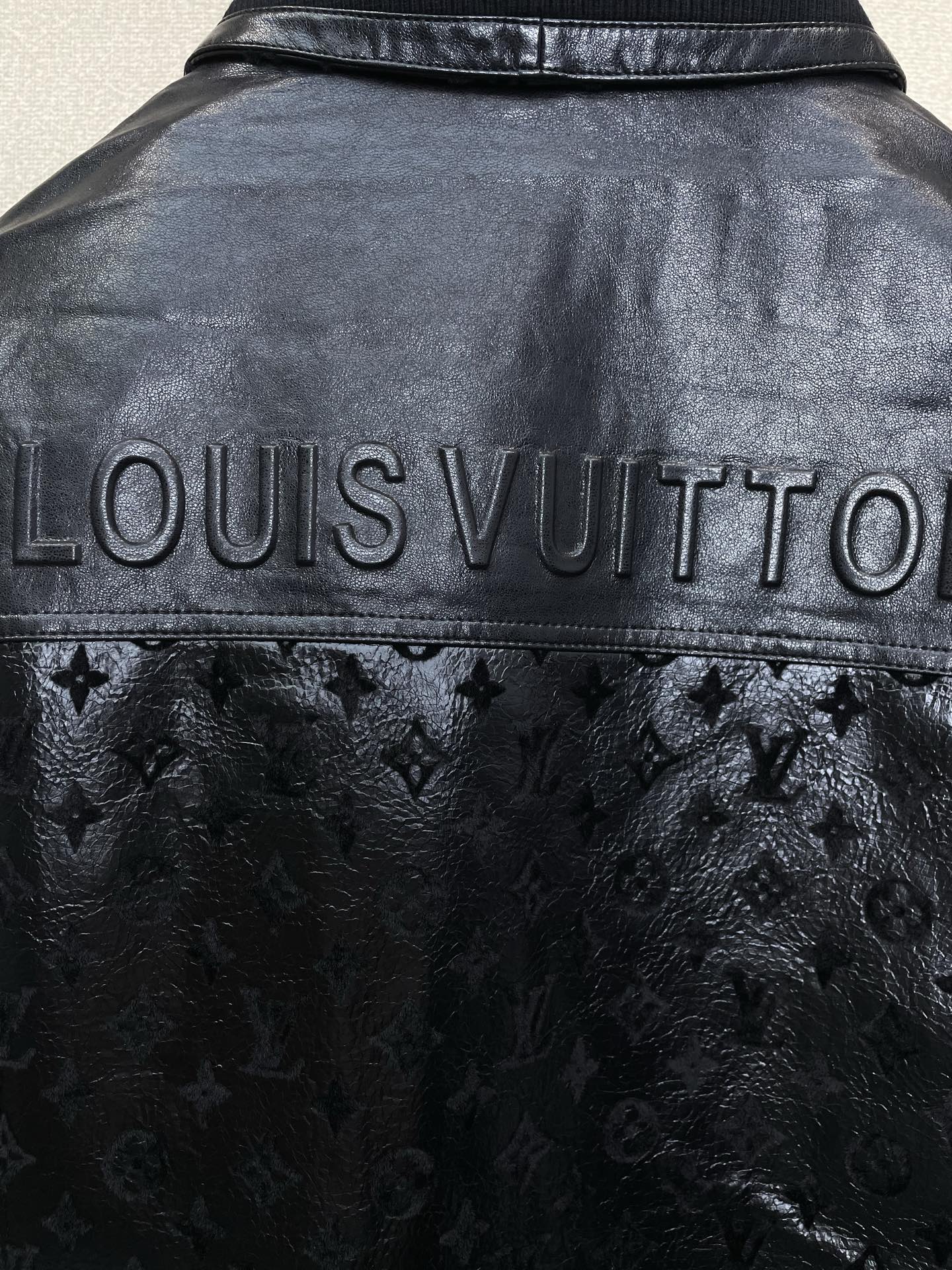 Louis Vuitton路易威登💥砸锅卖铁都要上的新款新款原单男士休闲夹克 高端定制 高版本 时尚百搭爆款⚠️✨原版进