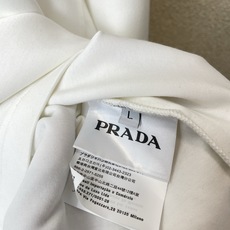 Prada普拉达💥砸锅卖铁都要上的新款新款原单男士休闲长袖 高端定制 高版本 时尚百搭爆款⚠️⚠️✨✨进口面料 手感超柔 Prada普拉达💥砸锅卖铁都要上的新款新款原单男士休闲长袖 高端定制 高版本 时尚百搭爆款⚠️⚠️✨✨进口面料 手感超柔