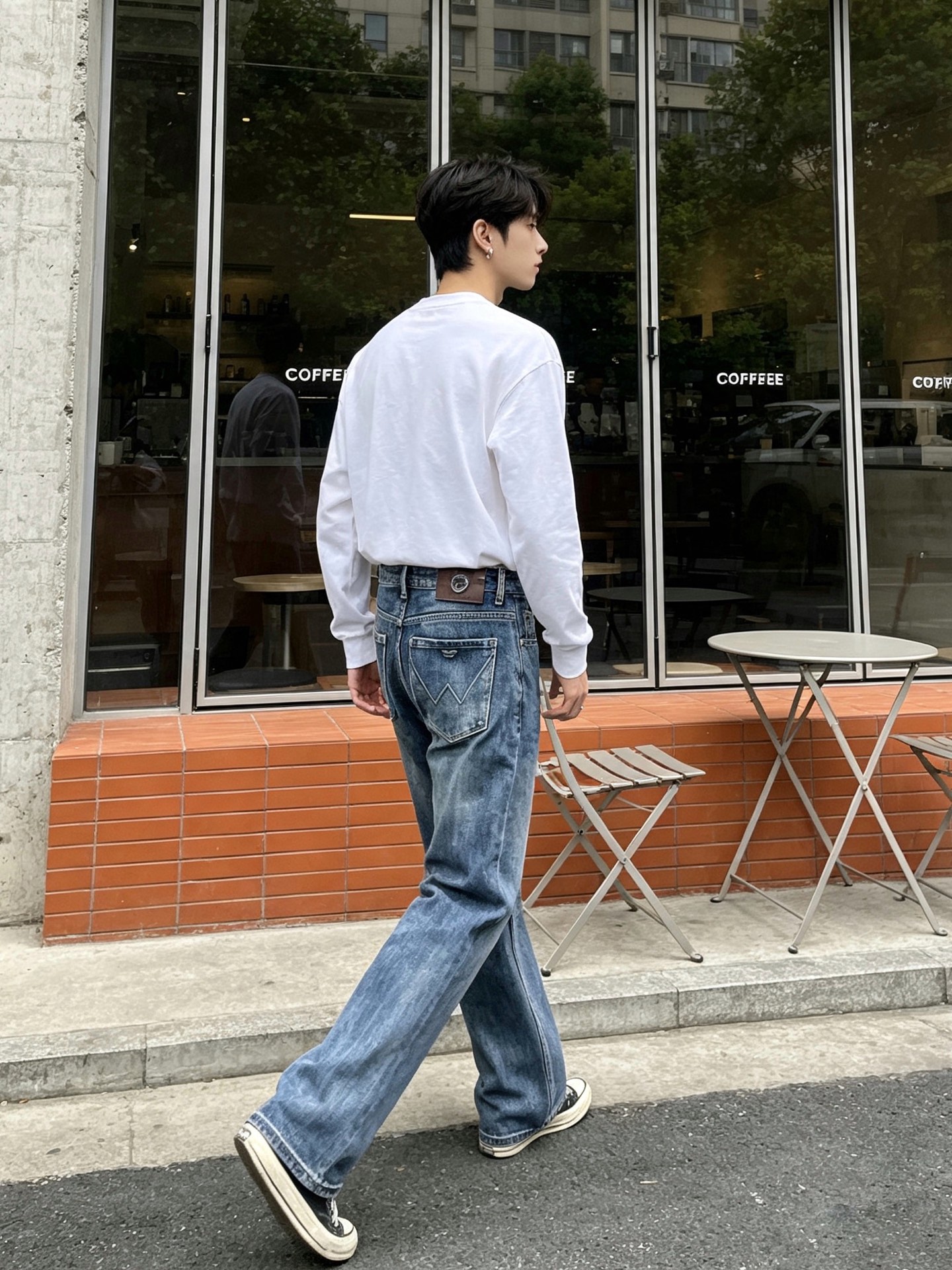 Armani阿玛尼💥砸锅卖铁都要上的新款新款休闲牛仔裤👖高端版本 专柜定制面料 透气舒适度高，细节无可挑剔，品牌元素设计