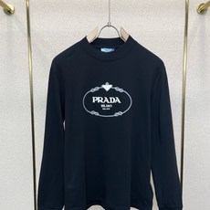Prada普拉达💥砸锅卖铁都要上的新款新款原单男士休闲薄绒长袖 高端定制 高端版本 时尚百搭爆款⚠️⚠️✨✨进口面料 手 Prada普拉达💥砸锅卖铁都要上的新款新款原单男士休闲薄绒长袖 高端定制 高端版本 时尚百搭爆款⚠️⚠️✨✨进口面料 手