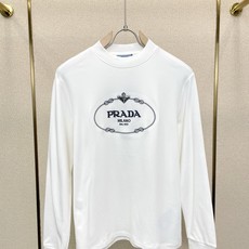 Prada普拉达💥砸锅卖铁都要上的新款新款原单男士休闲薄绒长袖 高端定制 高端版本 时尚百搭爆款⚠️⚠️✨✨进口面料 手 Prada普拉达💥砸锅卖铁都要上的新款新款原单男士休闲薄绒长袖 高端定制 高端版本 时尚百搭爆款⚠️⚠️✨✨进口面料 手