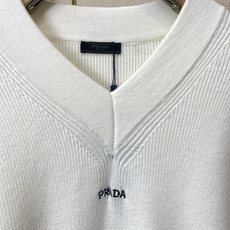 Prada普拉达💥独家专供新款原单男士休闲毛衣 高端定制 高版本 时尚百搭爆款⚠️⚠️✨✨进口面料 手感超柔软细腻 穿 Prada普拉达💥独家专供新款原单男士休闲毛衣 高端定制 高版本 时尚百搭爆款⚠️⚠️✨✨进口面料 手感超柔软细腻 穿