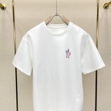 Moncler蒙口💥独家专供新款原单男士休闲短袖 高端定制 高端版本 时尚百搭爆款⚠️⚠️✨✨进口面料 手感超柔软细腻 Moncler蒙口💥独家专供新款原单男士休闲短袖 高端定制 高端版本 时尚百搭爆款⚠️⚠️✨✨进口面料 手感超柔软细腻