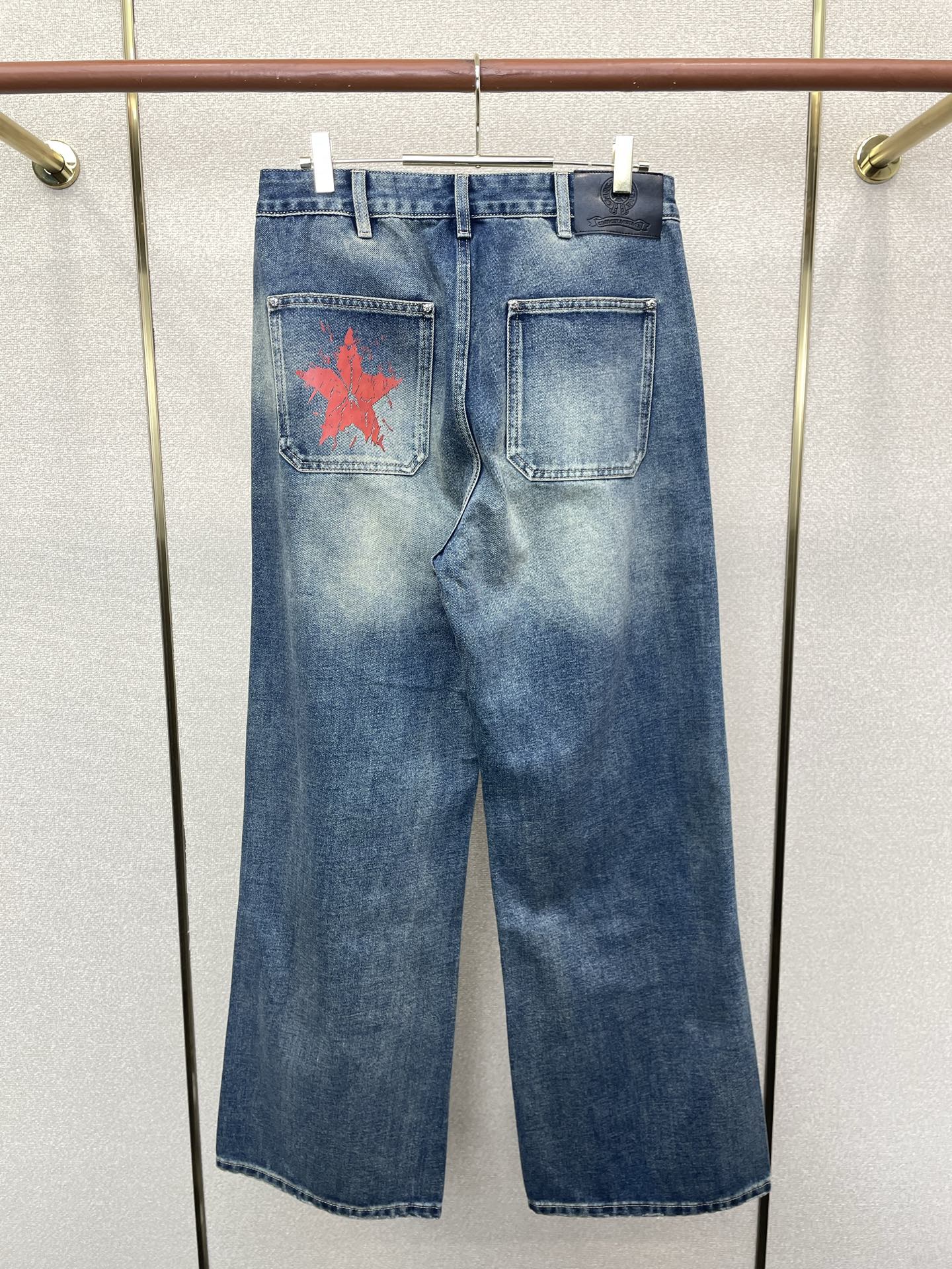 Chrome hearts克罗心💥独家专供新款休闲牛仔阔腿裤👖高端版本 专柜定制面料 透气舒适度高，细节无可挑剔，品牌元