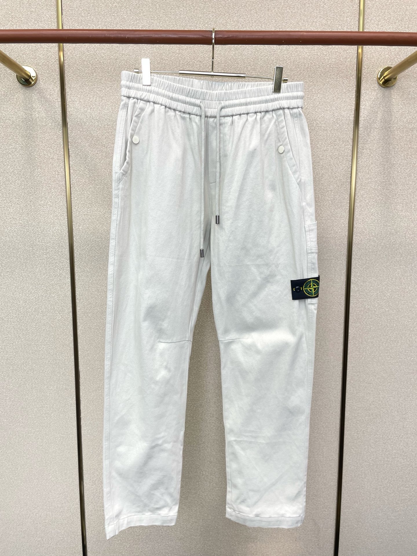 /套。STONE ISLAND石头岛💥独家专供新款专柜同款套装，高级感满满！细节精致高档，做工无可挑剔！进口面料 立体精