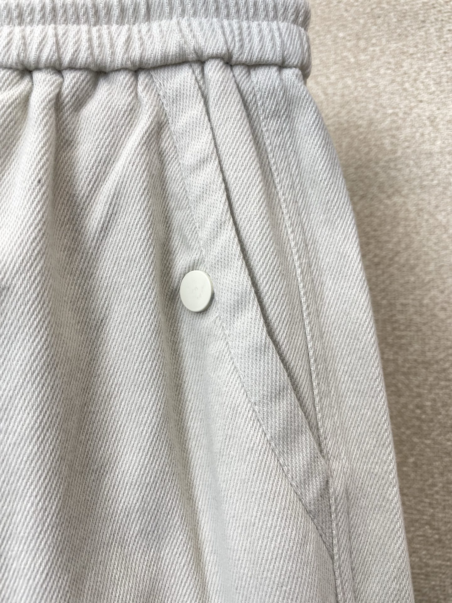 /套。STONE ISLAND石头岛💥独家专供新款专柜同款套装，高级感满满！细节精致高档，做工无可挑剔！进口面料 立体精
