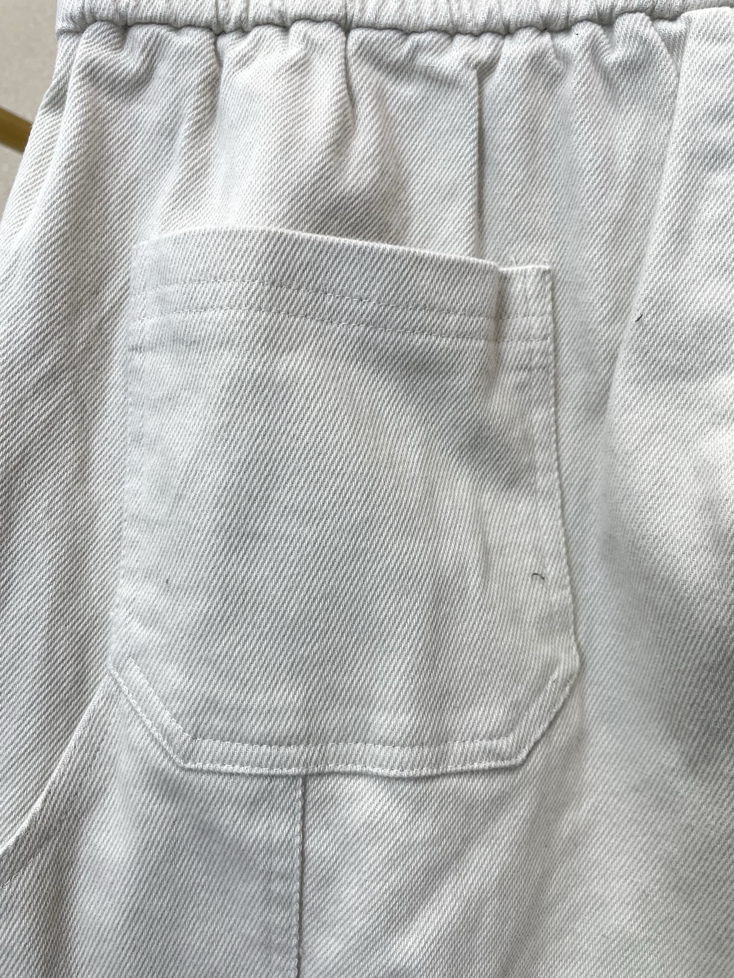 /套。STONE ISLAND石头岛💥独家专供新款专柜同款套装，高级感满满！细节精致高档，做工无可挑剔！进口面料 立体精