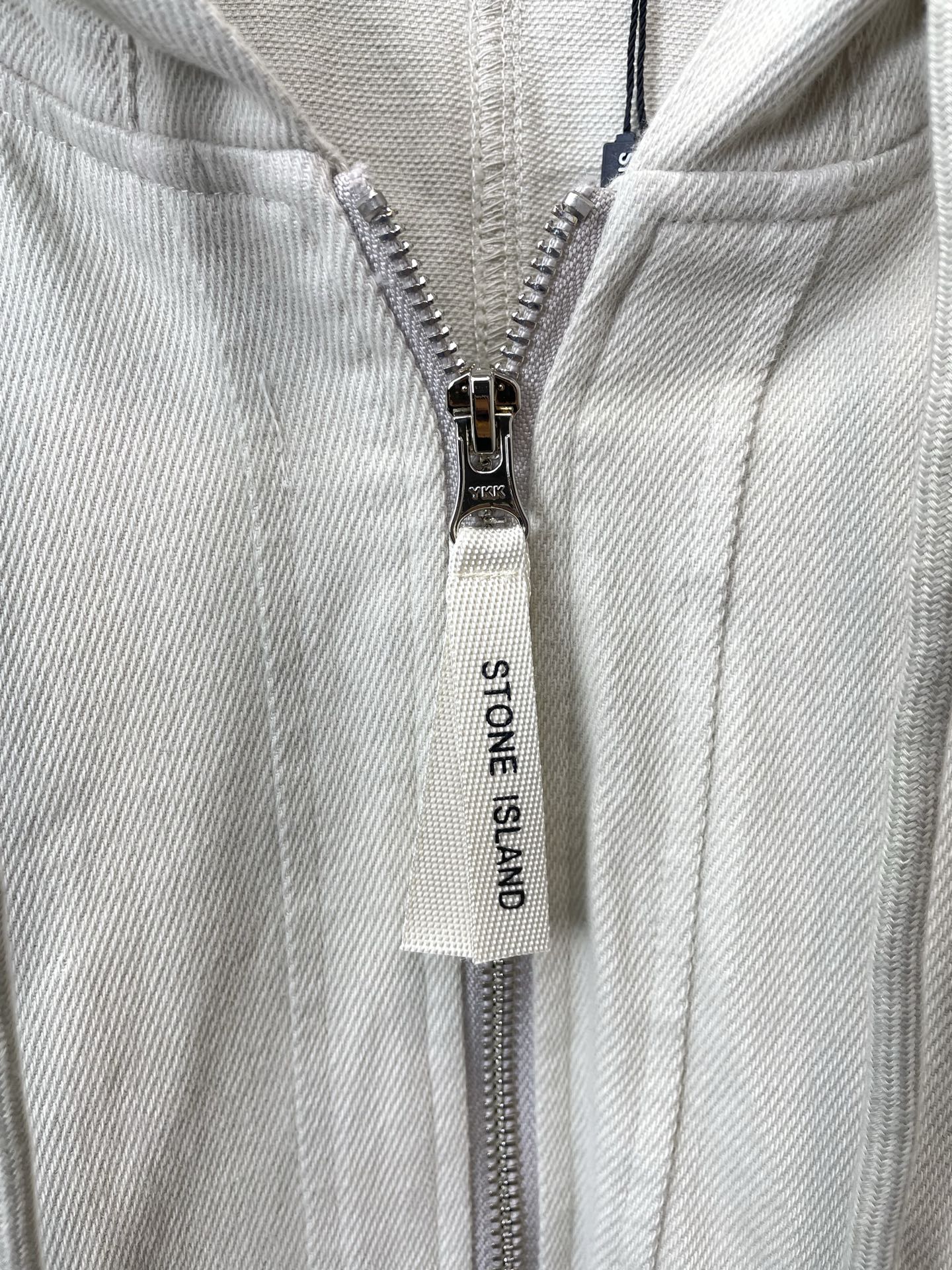 /套。STONE ISLAND石头岛💥独家专供新款专柜同款套装，高级感满满！细节精致高档，做工无可挑剔！进口面料 立体精
