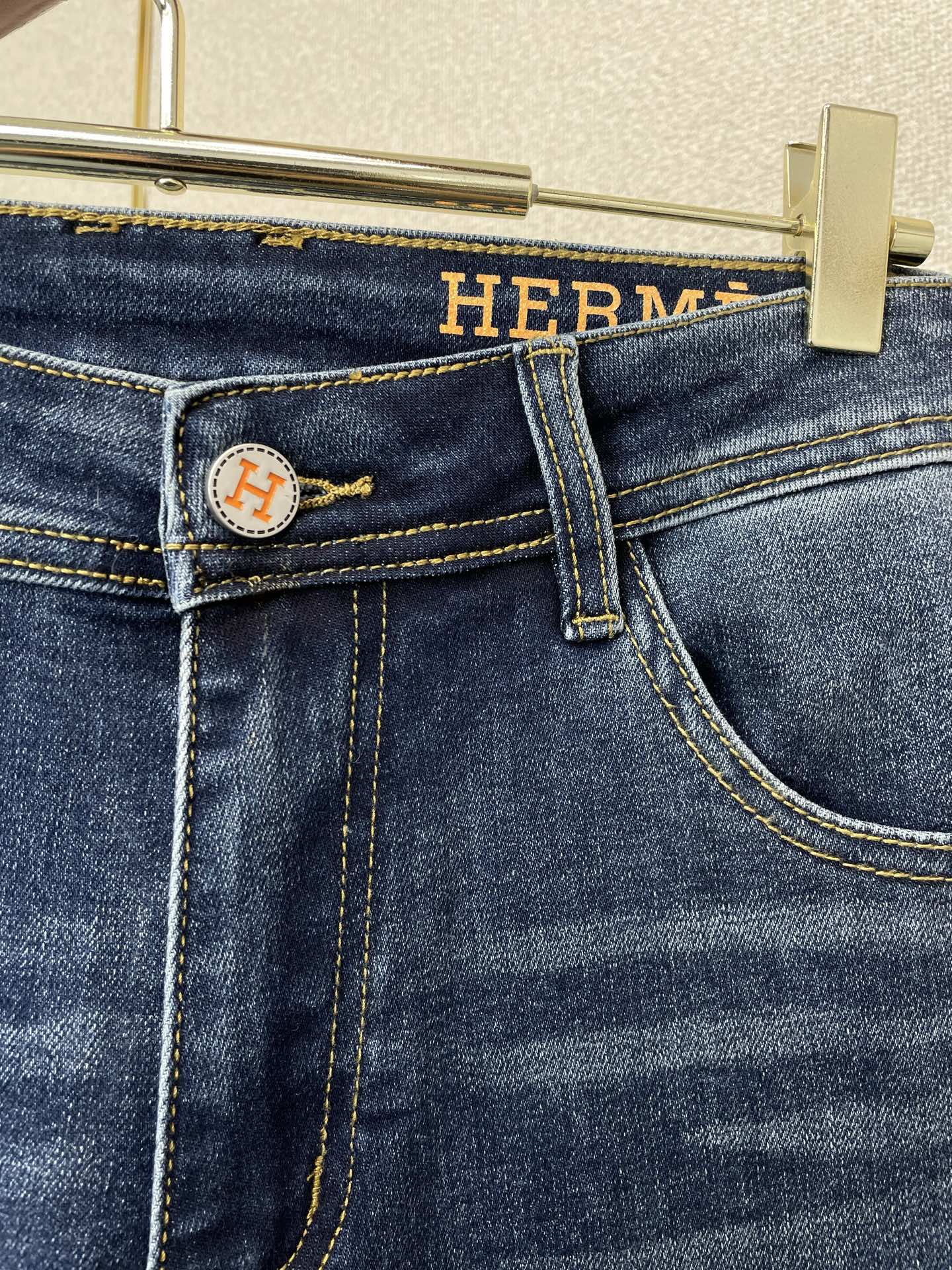 Hermès爱马仕💥独家专供新款休闲牛仔裤👖高端版本 专柜定制面料 透气舒适度高，细节无可挑剔，品牌元素设计理念，体现高