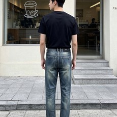 Prada普拉达💥独家专供新款休闲牛仔裤👖高端版本 专柜定制面料 透气舒适度高,细节无可挑剔,品牌元素设计理念,体现高品 Prada普拉达💥独家专供新款休闲牛仔裤👖高端版本 专柜定制面料 透气舒适度高,细节无可挑剔,品牌元素设计理念,体现高品