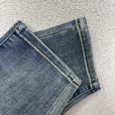 Prada普拉达💥独家专供新款休闲牛仔裤👖高端版本 专柜定制面料 透气舒适度高,细节无可挑剔,品牌元素设计理念,体现高品 Prada普拉达💥独家专供新款休闲牛仔裤👖高端版本 专柜定制面料 透气舒适度高,细节无可挑剔,品牌元素设计理念,体现高品