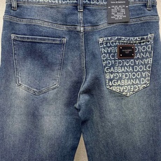 Dolce&Gabbana杜嘉班纳💥独家专供新款休闲牛仔裤👖高端版本 专柜定制面料 透气舒适度高,细节无可挑剔,品牌元素 Dolce&Gabbana杜嘉班纳💥独家专供新款休闲牛仔裤👖高端版本 专柜定制面料 透气舒适度高,细节无可挑剔,品牌元素