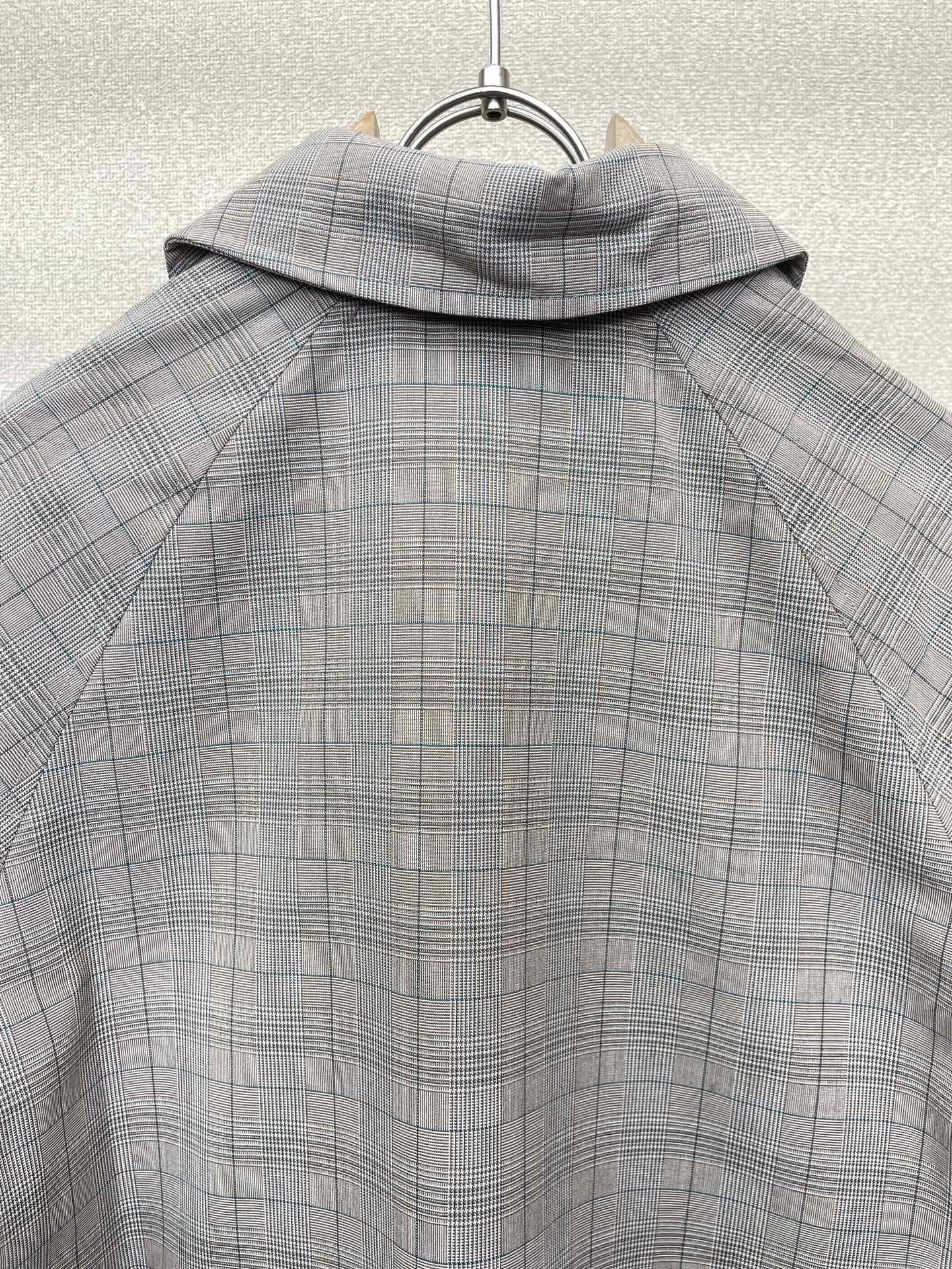 Miumiu谬谬👚独家专供👚新款女装休闲格子外套 高端版本！独特设计 专柜定制面料 透气舒适度高，细节无可挑剔，品牌元素