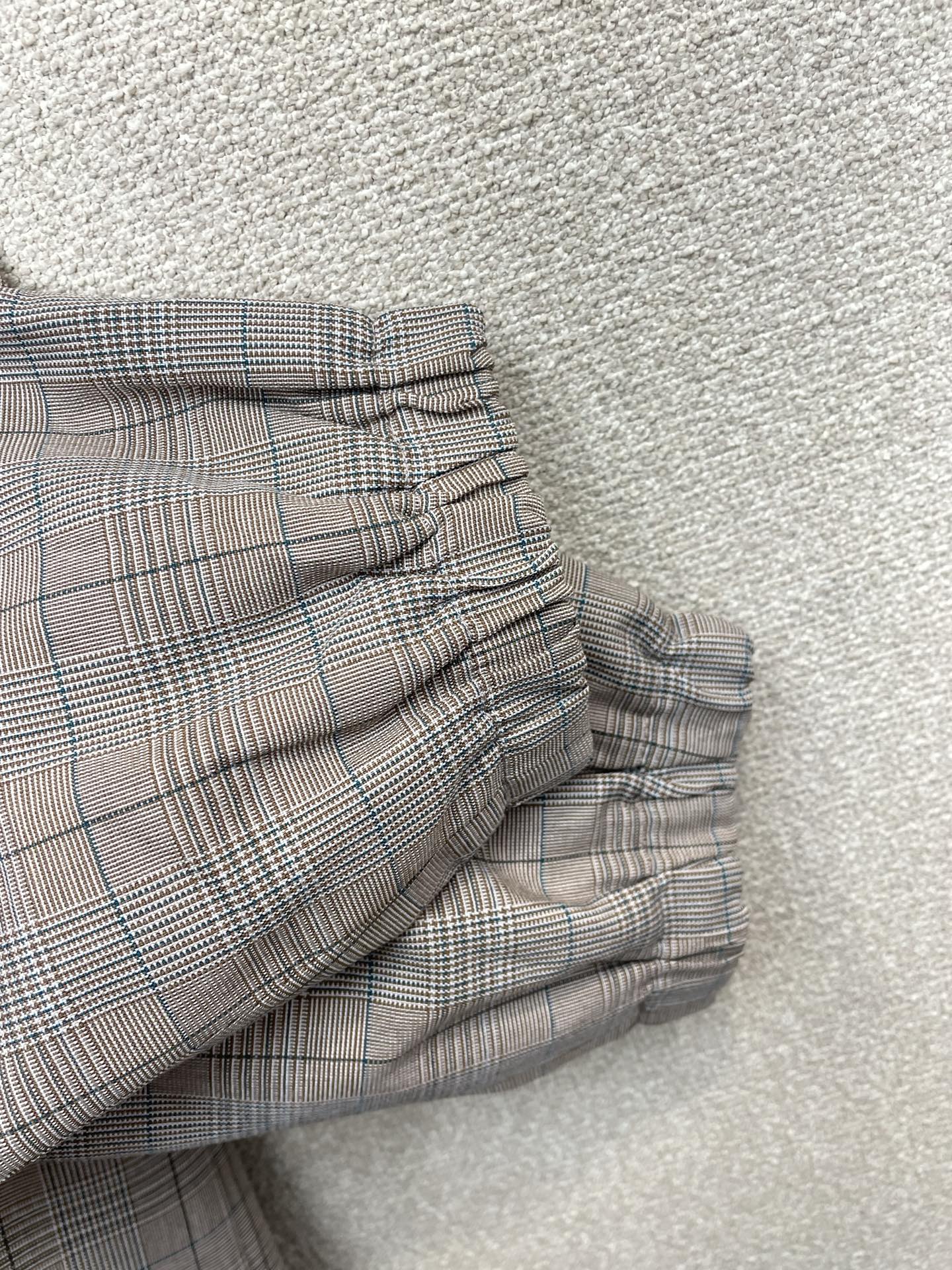 Miumiu谬谬👚独家专供👚新款女装休闲格子外套 高端版本！独特设计 专柜定制面料 透气舒适度高，细节无可挑剔，品牌元素
