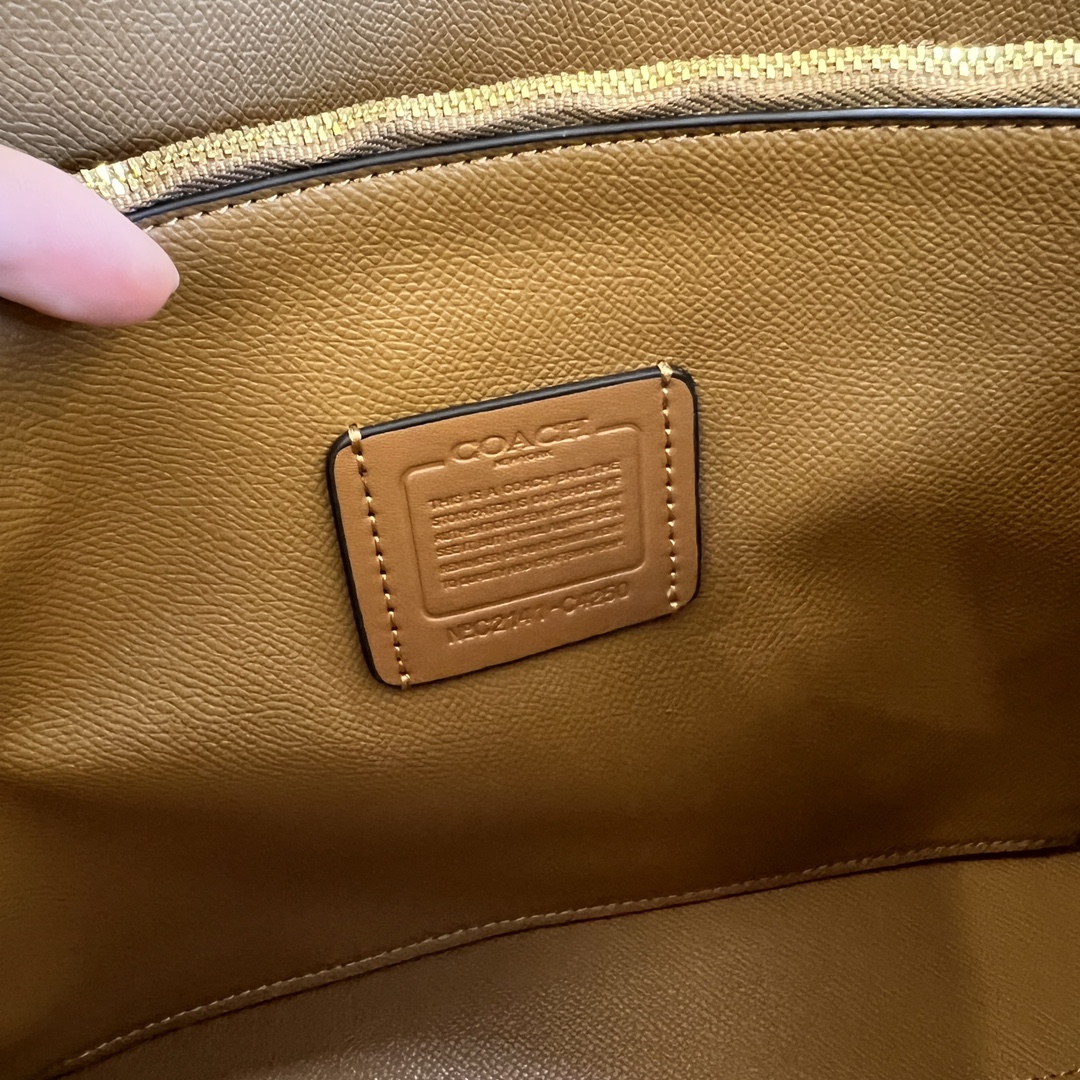 mollie tote系列 9