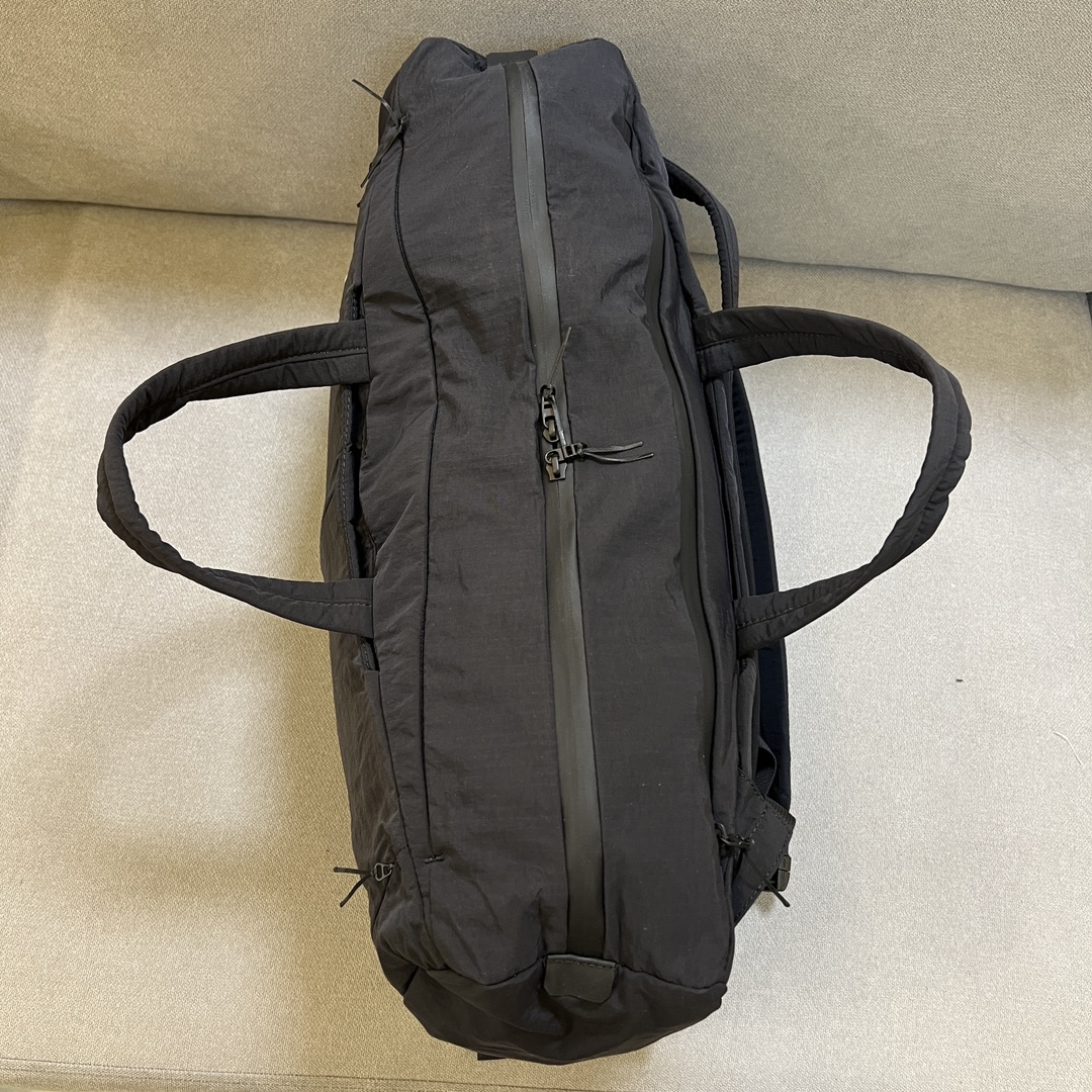 Lab 29L Convertible Multi-Functional Barrel Duffle Bag - Comprehensive 4