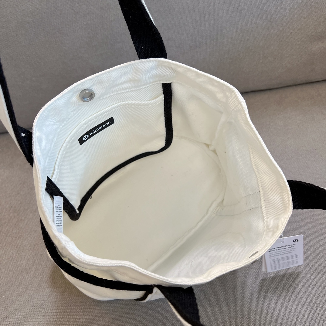 accommodate small essentials - Comprehensive