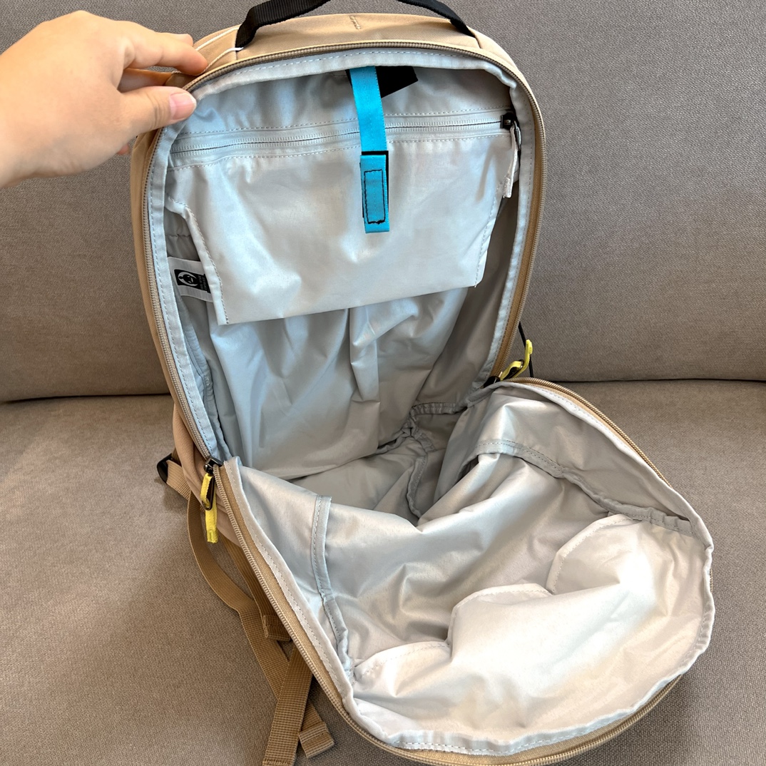 Mantis16L登山包 9