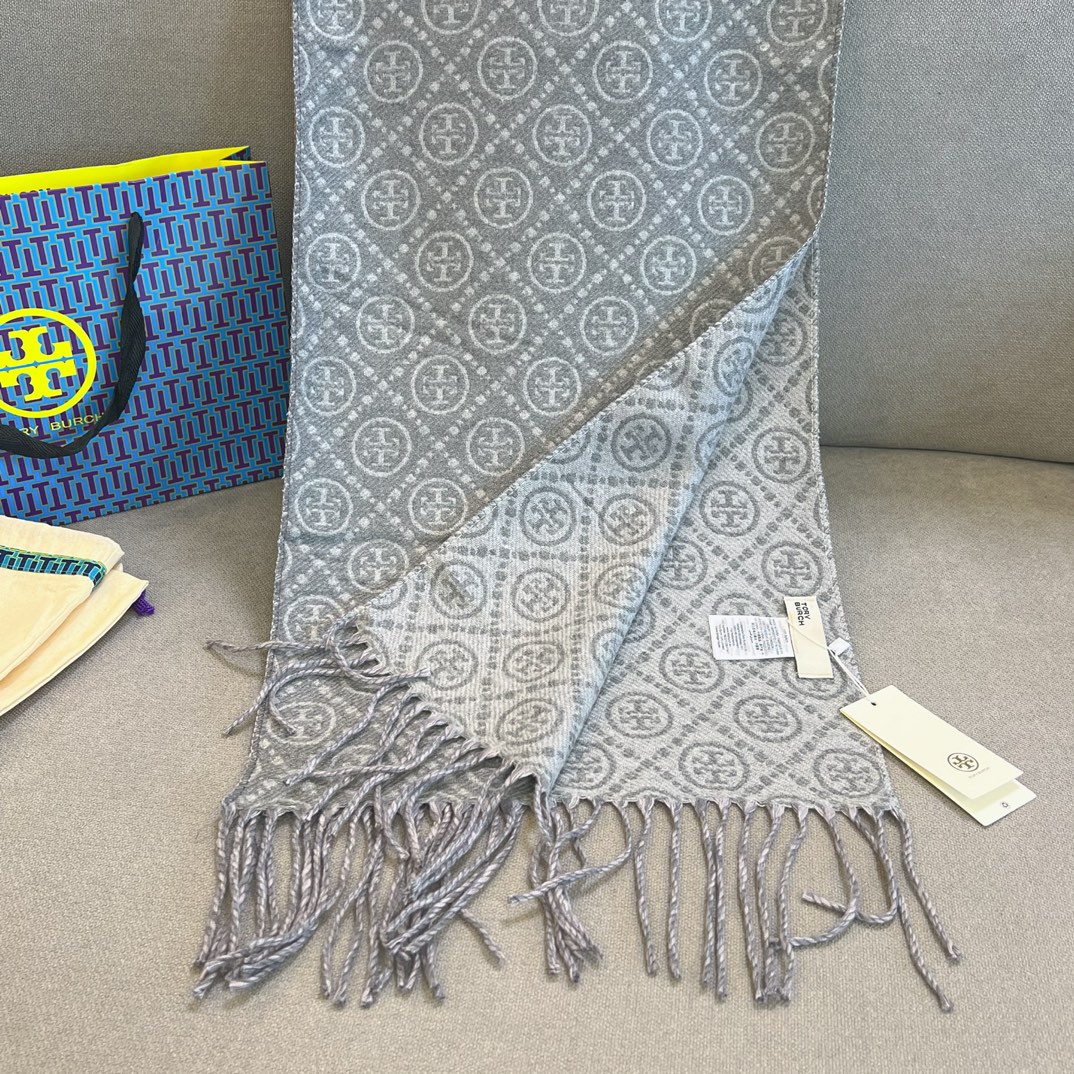 Chanel Haute Couture Silk Twill Scarf Shawl Ref 7
