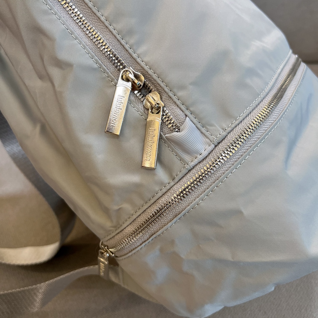 ultra-lightweight travel tote backpack crafted from premium - Comprehensive 4